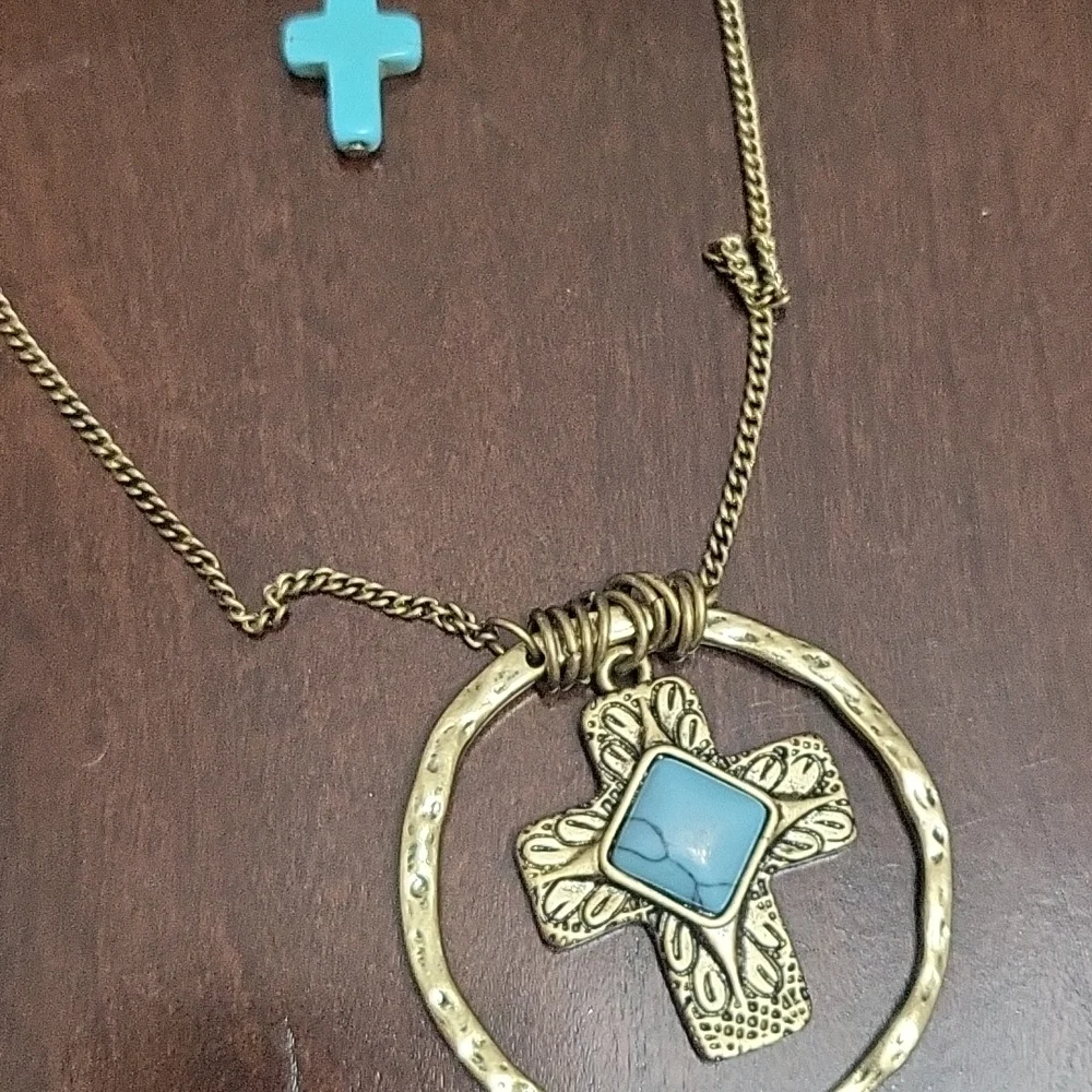 Beautiful gold and teal cross necklace and earrings set - Picture 3 of 3